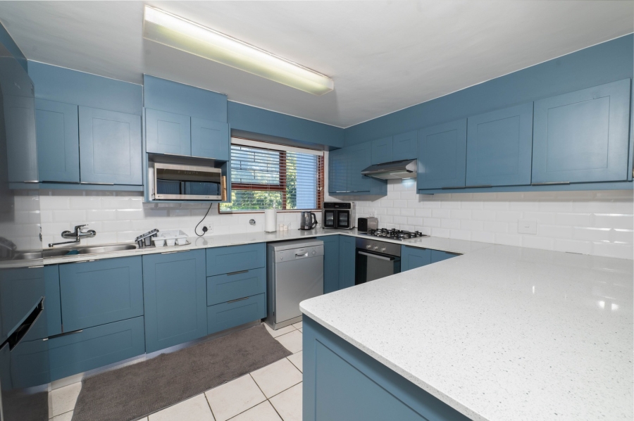 4 Bedroom Property for Sale in Plettenberg Bay Central Western Cape